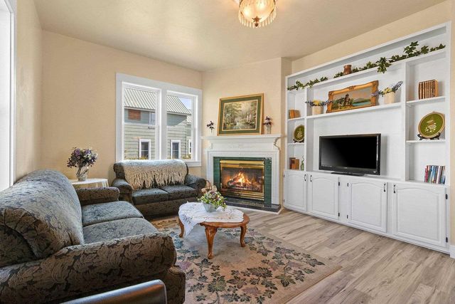 180 S BEEBE AVENUE, Peshtigo, WI 54157