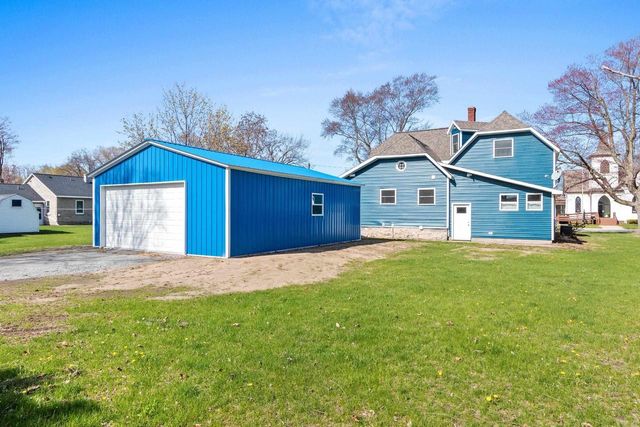 180 S BEEBE AVENUE, Peshtigo, WI 54157