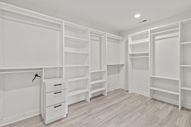 417 Weston Park, Lexington, KY 40515