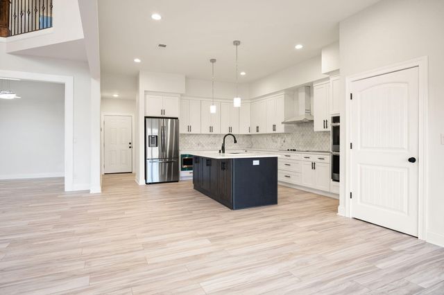 417 Weston Park, Lexington, KY 40515