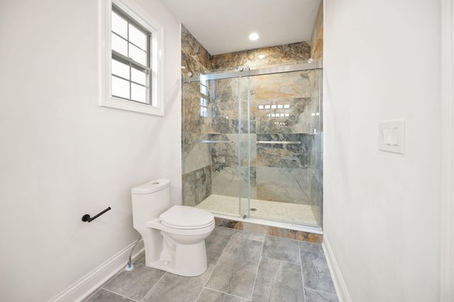 417 Weston Park, Lexington, KY 40515