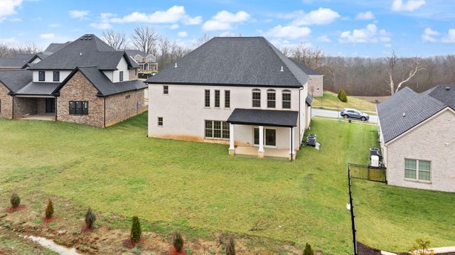 417 Weston Park, Lexington, KY 40515