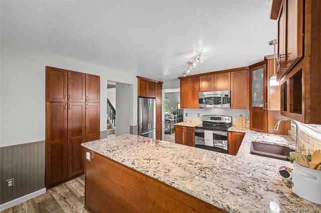 6242 S Robb Way, Littleton, CO 80127