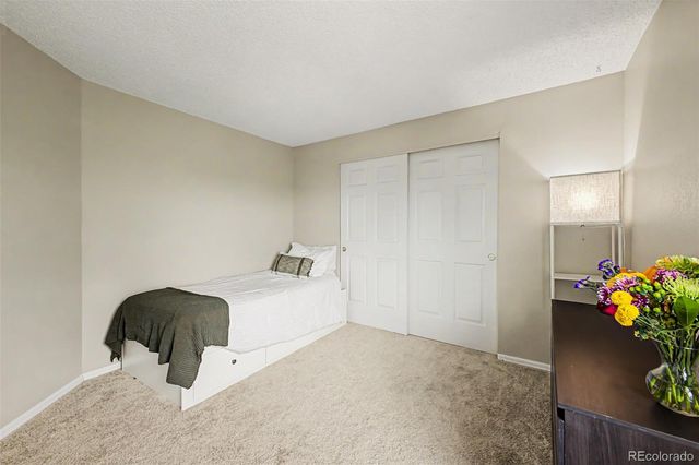 6242 S Robb Way, Littleton, CO 80127
