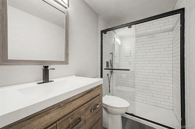 6242 S Robb Way, Littleton, CO 80127