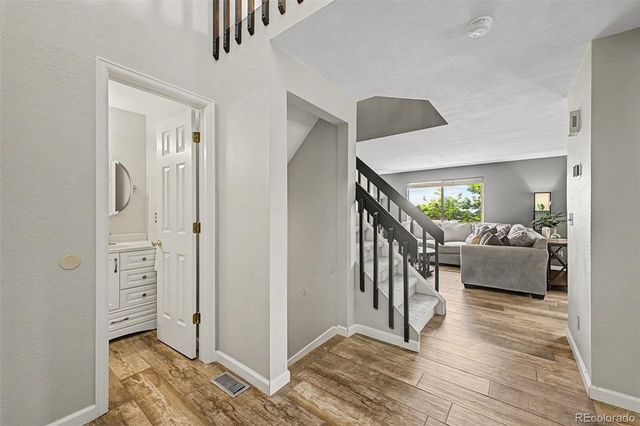 6242 S Robb Way, Littleton, CO 80127