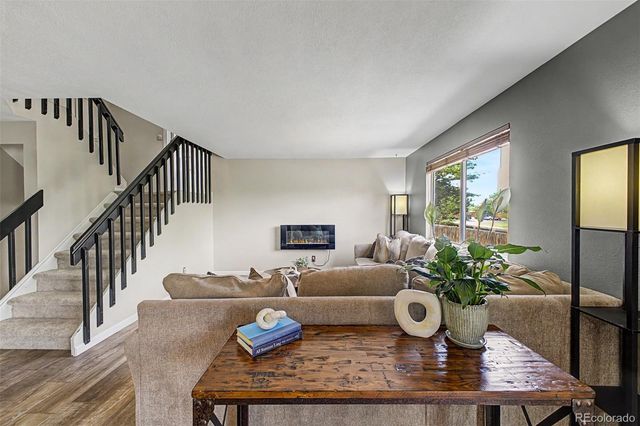 6242 S Robb Way, Littleton, CO 80127