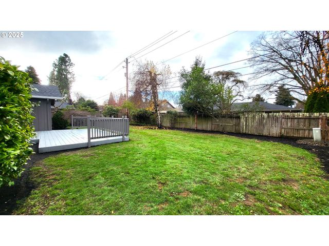 2240 Providence St, Eugene, OR 97401