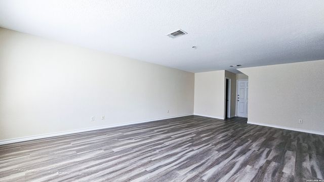 9302 Longmire, San Antonio, TX 78245