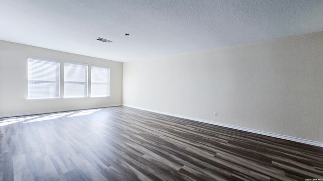 9302 Longmire, San Antonio, TX 78245