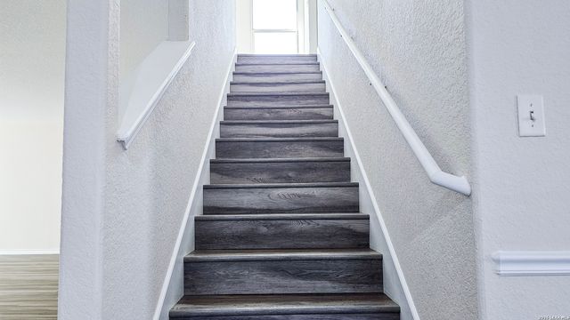 9302 Longmire, San Antonio, TX 78245