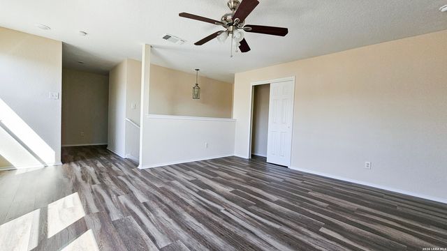 9302 Longmire, San Antonio, TX 78245