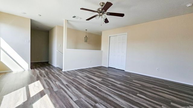 9302 Longmire, San Antonio, TX 78245