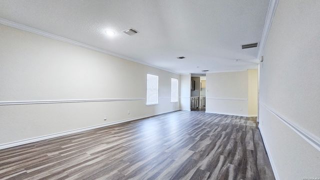 9302 Longmire, San Antonio, TX 78245