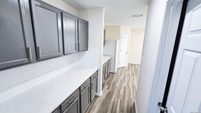 9302 Longmire, San Antonio, TX 78245