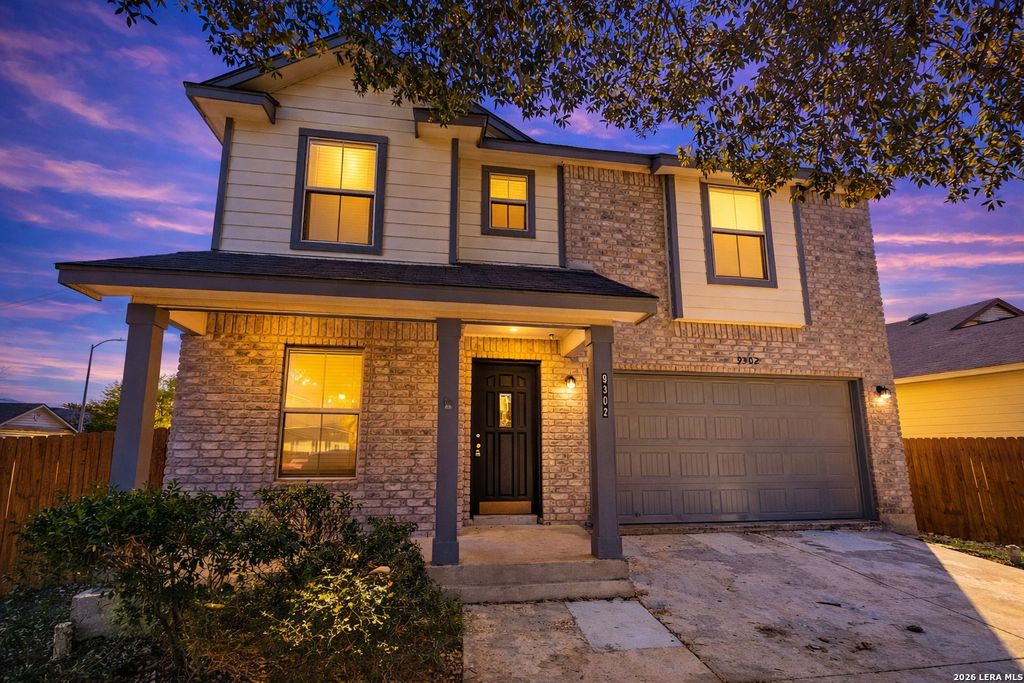 9302 Longmire, San Antonio, TX 78245