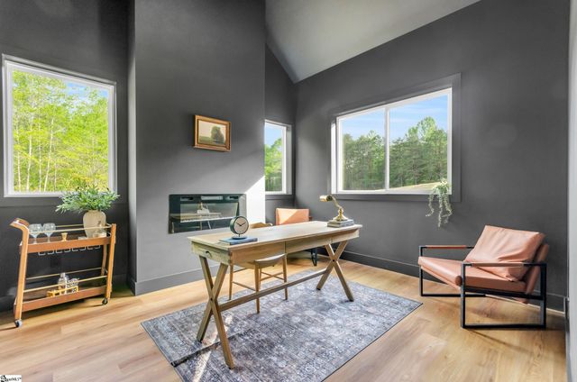 541 E Airport Road, Greer, SC 29651