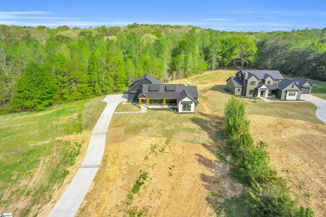 541 E Airport Road, Greer, SC 29651
