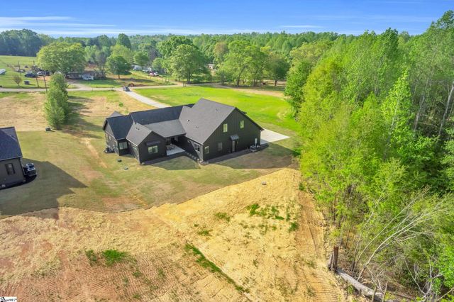 541 E Airport Road, Greer, SC 29651