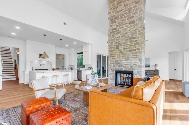 541 E Airport Road, Greer, SC 29651