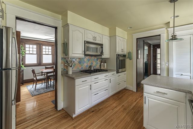 35 Montrose Avenue, Buffalo, NY 14214
