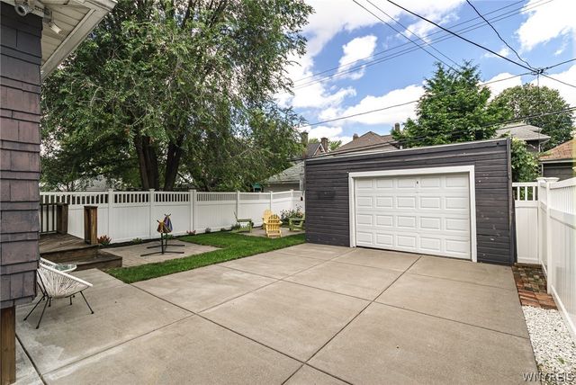 35 Montrose Avenue, Buffalo, NY 14214