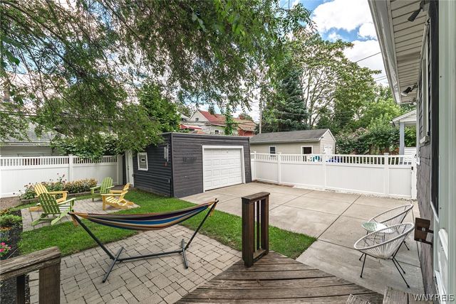 35 Montrose Avenue, Buffalo, NY 14214