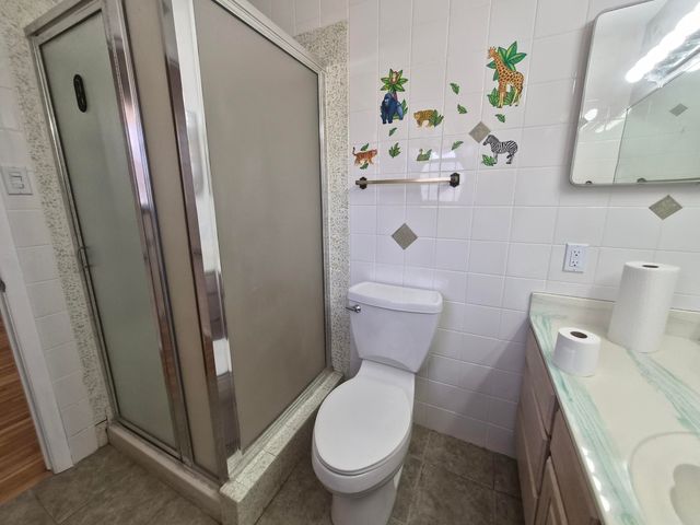 3804 Hilton Avenue NE, Albuquerque, NM 87110