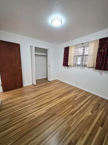 3804 Hilton Avenue NE, Albuquerque, NM 87110