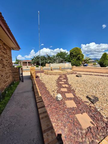 3804 Hilton Avenue NE, Albuquerque, NM 87110