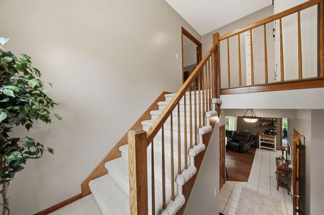 5204 Woodmere Court, Valparaiso, IN 46383