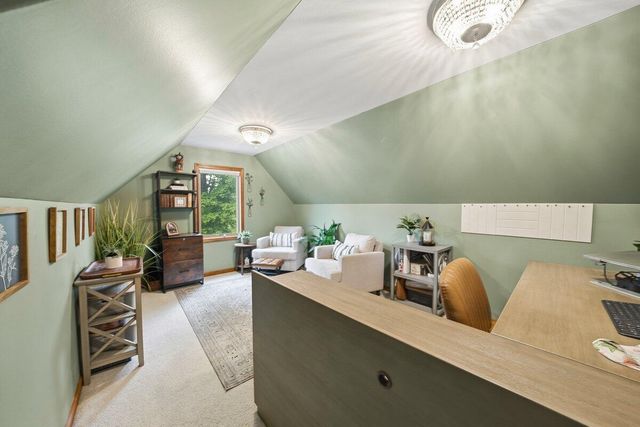 5204 Woodmere Court, Valparaiso, IN 46383