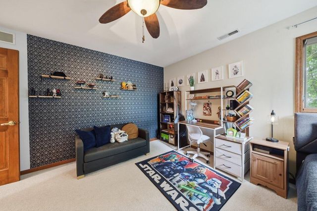 5204 Woodmere Court, Valparaiso, IN 46383