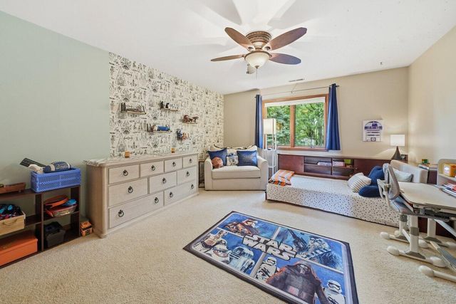 5204 Woodmere Court, Valparaiso, IN 46383