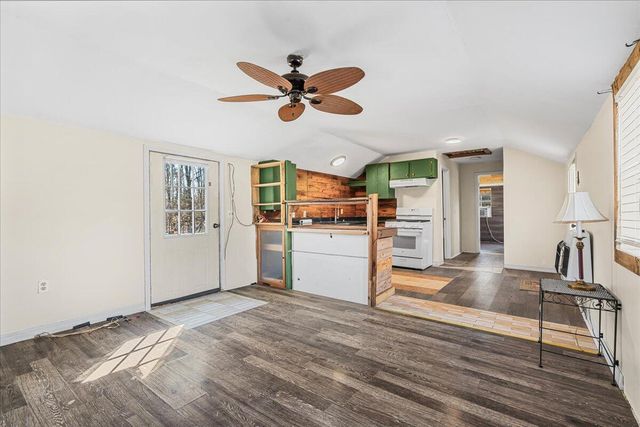 105 Patricia Rd, Clay City, KY 40312