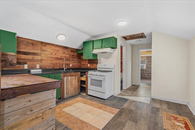 105 Patricia Rd, Clay City, KY 40312