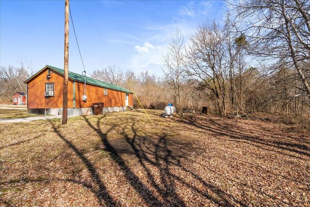 105 Patricia Rd, Clay City, KY 40312
