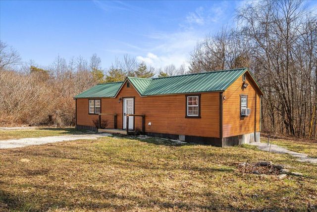105 Patricia Rd, Clay City, KY 40312