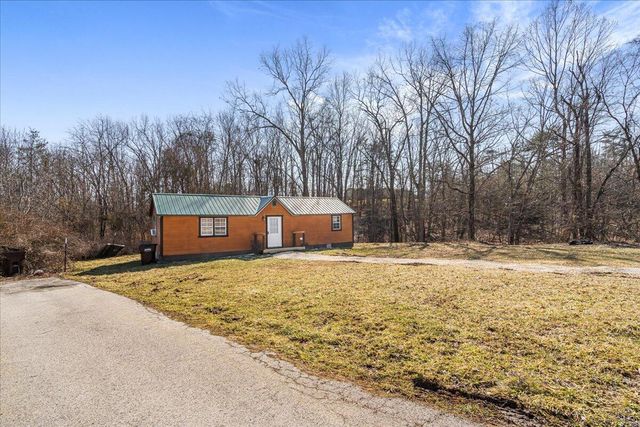 105 Patricia Rd, Clay City, KY 40312