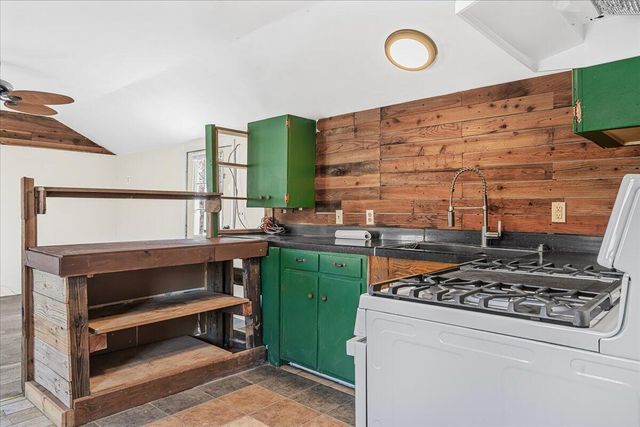 105 Patricia Rd, Clay City, KY 40312