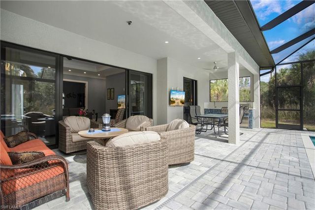 610 25th AVE NW, Naples, FL 34120