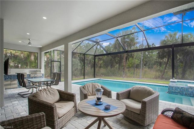 610 25th AVE NW, Naples, FL 34120