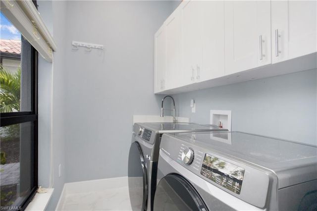 610 25th AVE NW, Naples, FL 34120