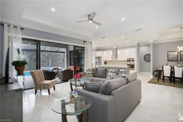 610 25th AVE NW, Naples, FL 34120