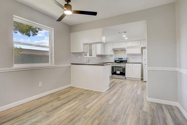 10403 Stockman Lane, Sugar Land, TX 77498