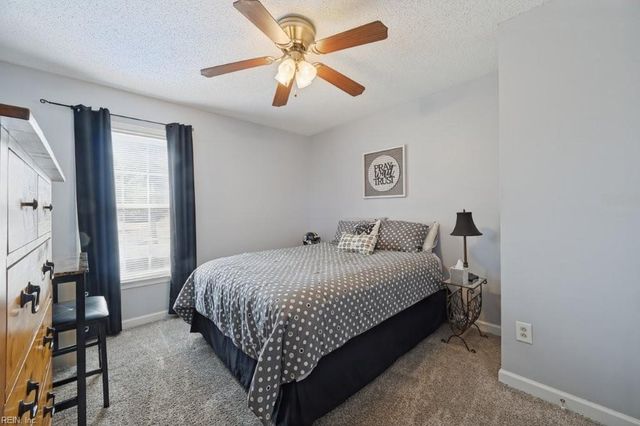 220 Dunn CIR, Hampton, VA 23666
