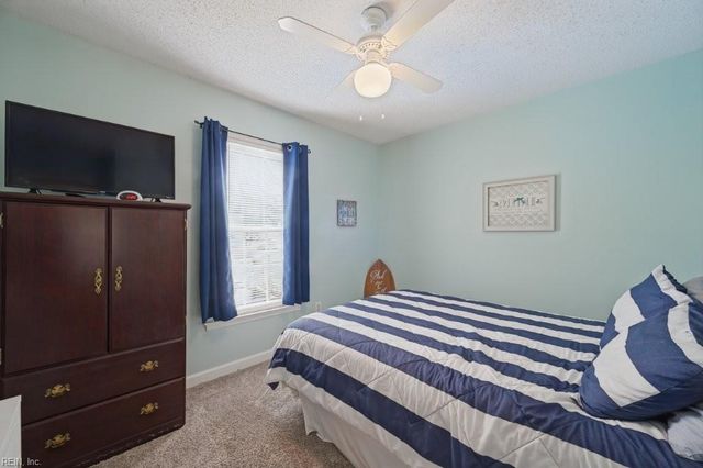 220 Dunn CIR, Hampton, VA 23666