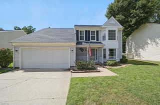220 Dunn CIR, Hampton, VA 23666