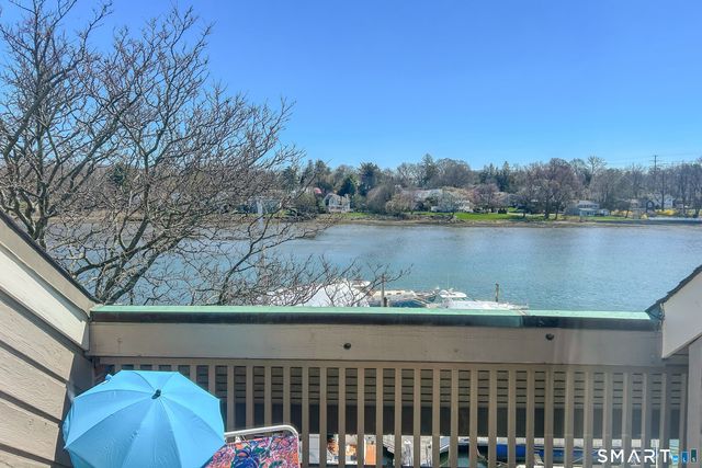 15 River Road 205, Greenwich, CT 06807