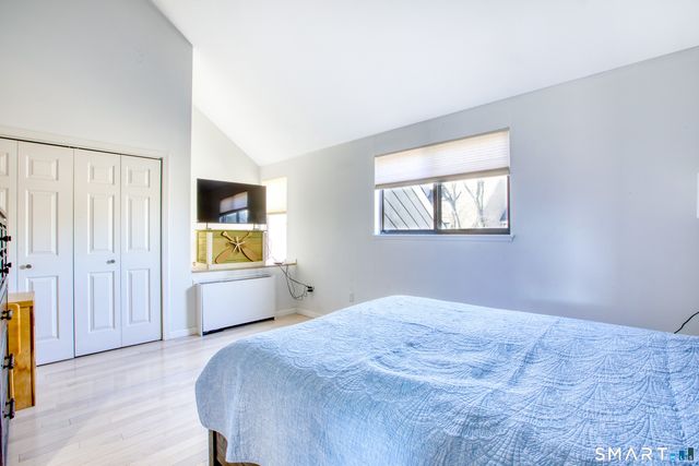 15 River Road 205, Greenwich, CT 06807